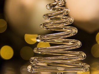 Season’s Greetings – Esis Holiday Closure